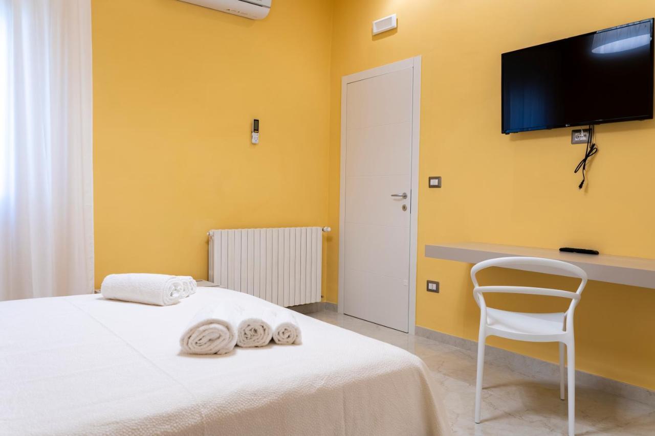 A Casa Dei Miei Hotel San Pietro Vernotico Eksteriør billede
